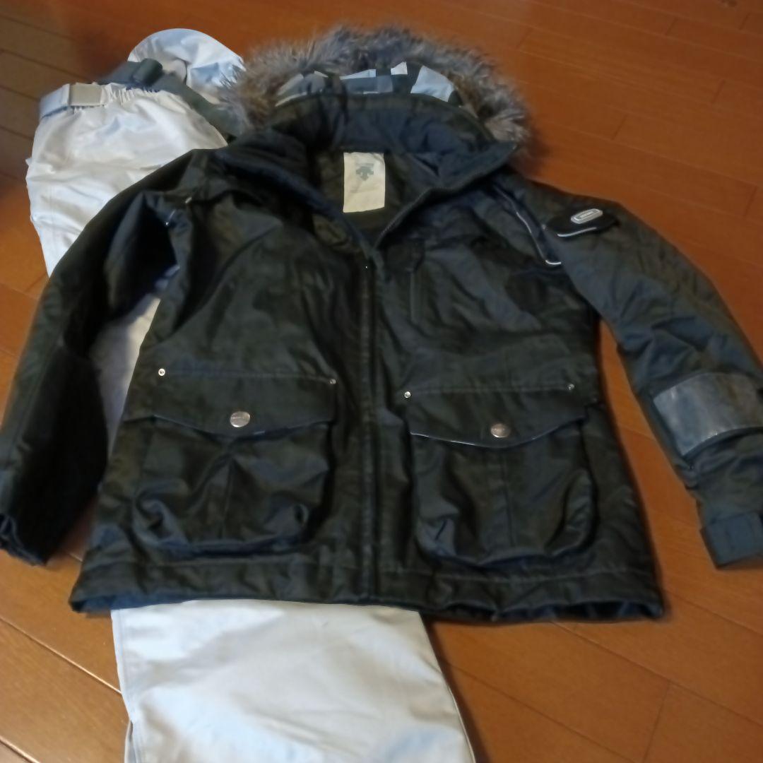 【9号】デサント　スキーウェア　黒　ブラック　柄　レディース