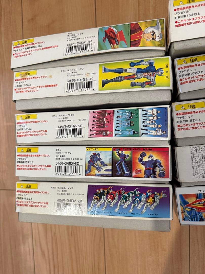 未組立　バンダイ　プラモデル 10体セット