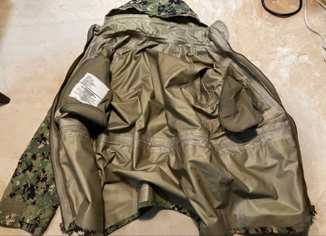 米軍　実物　AOR2 TypeIII マウンテンパーカー M/L ジャケット