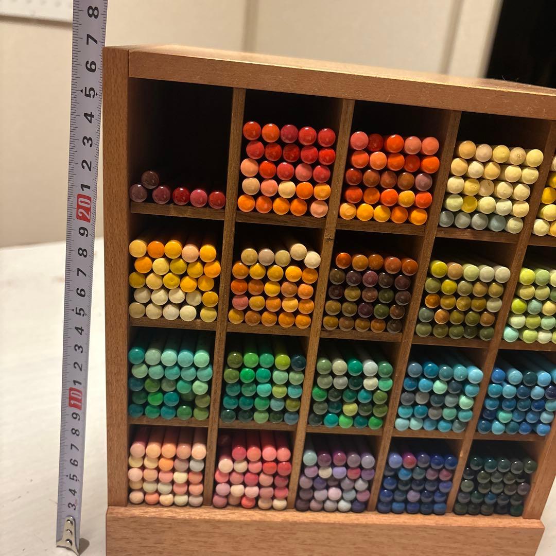 収納棚付き　フェリシモ500色色鉛筆