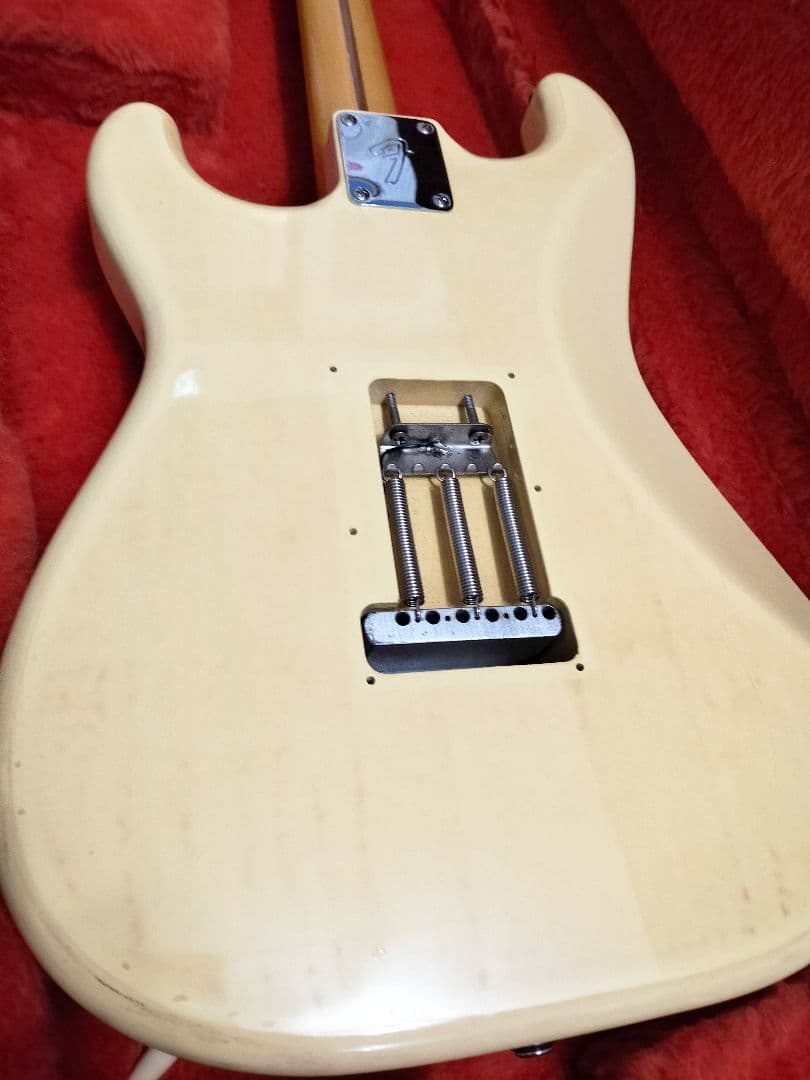 Fender Japan ST72-140YM イングヴェイモデル