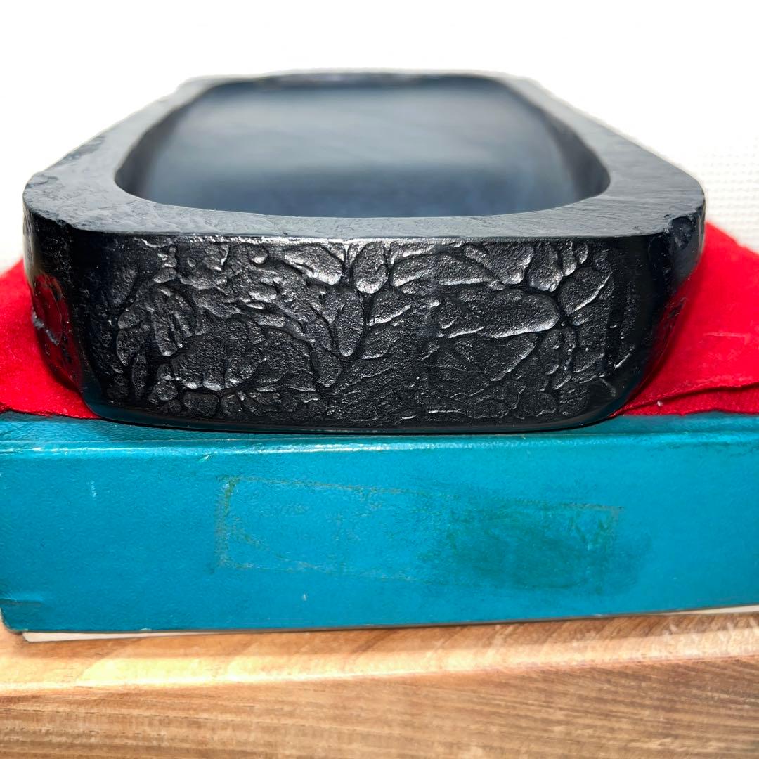⭕️雄勝硯　共蓋付き　伝統工芸士　山崎勝　7寸大　咲き梅花彫刻蓋　大型　石紋綺麗