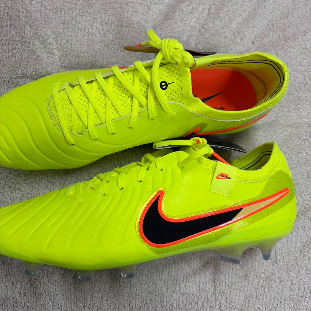 NIKE ティエンポ