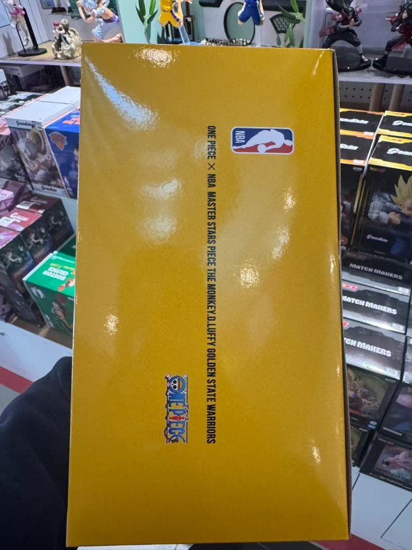 新品 ワンピースベースショップ　NBA ウォーリアーズ　ルフィ　フィギュア