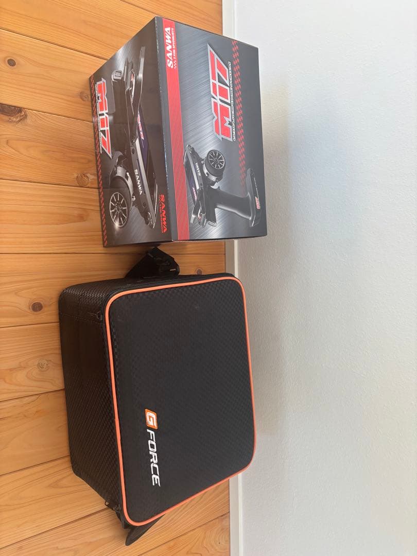 サンワ　M17 海外版2.4GHz 送信機 受信機RX-493i