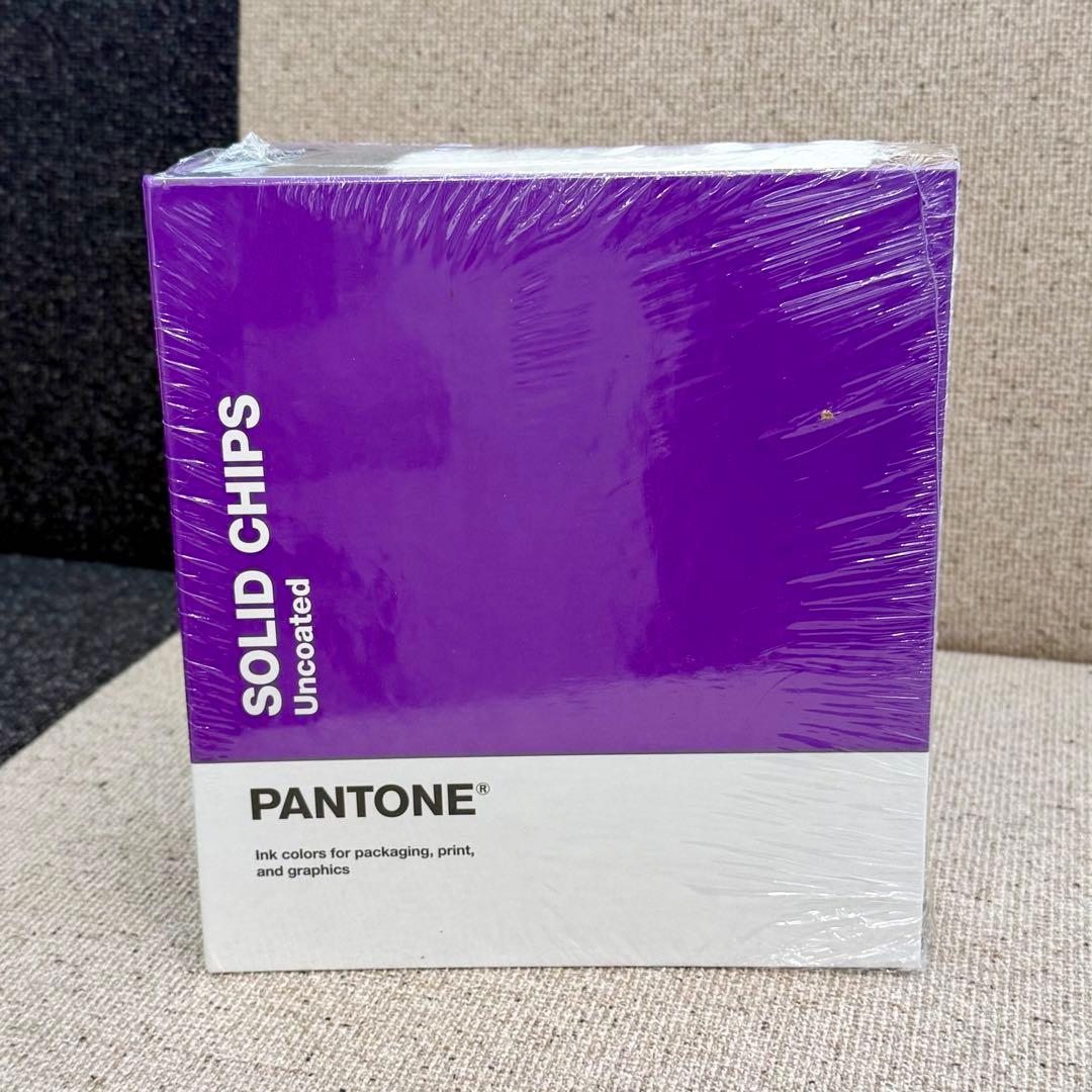 PANTONE SOLID CHIPS Uncoated 2冊