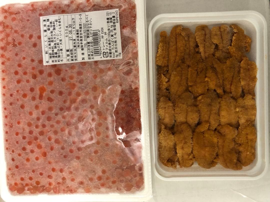 国産いくら500gと冷凍ウニ100g