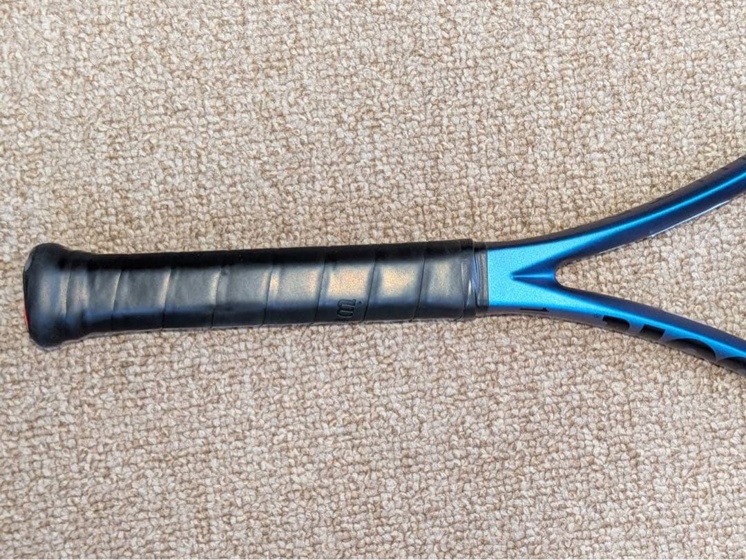 Wilson　ウルトラ100L V4.0 テニスラケット