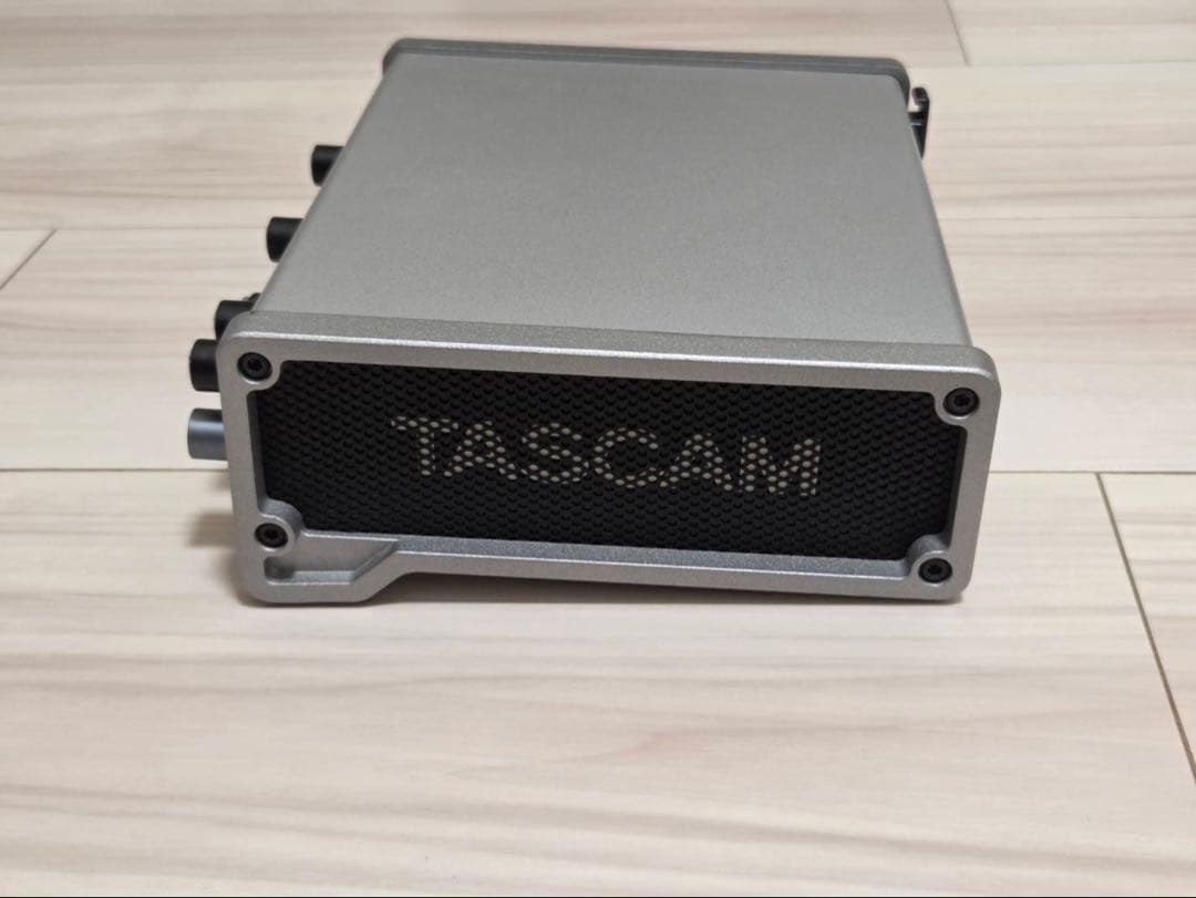 TASCAM SERIES 102i 動作確認済み オーディオインターフェイス