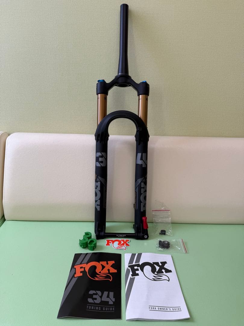 新品未使用 FOX 34 Factory 29 140mm FIT4 Boost