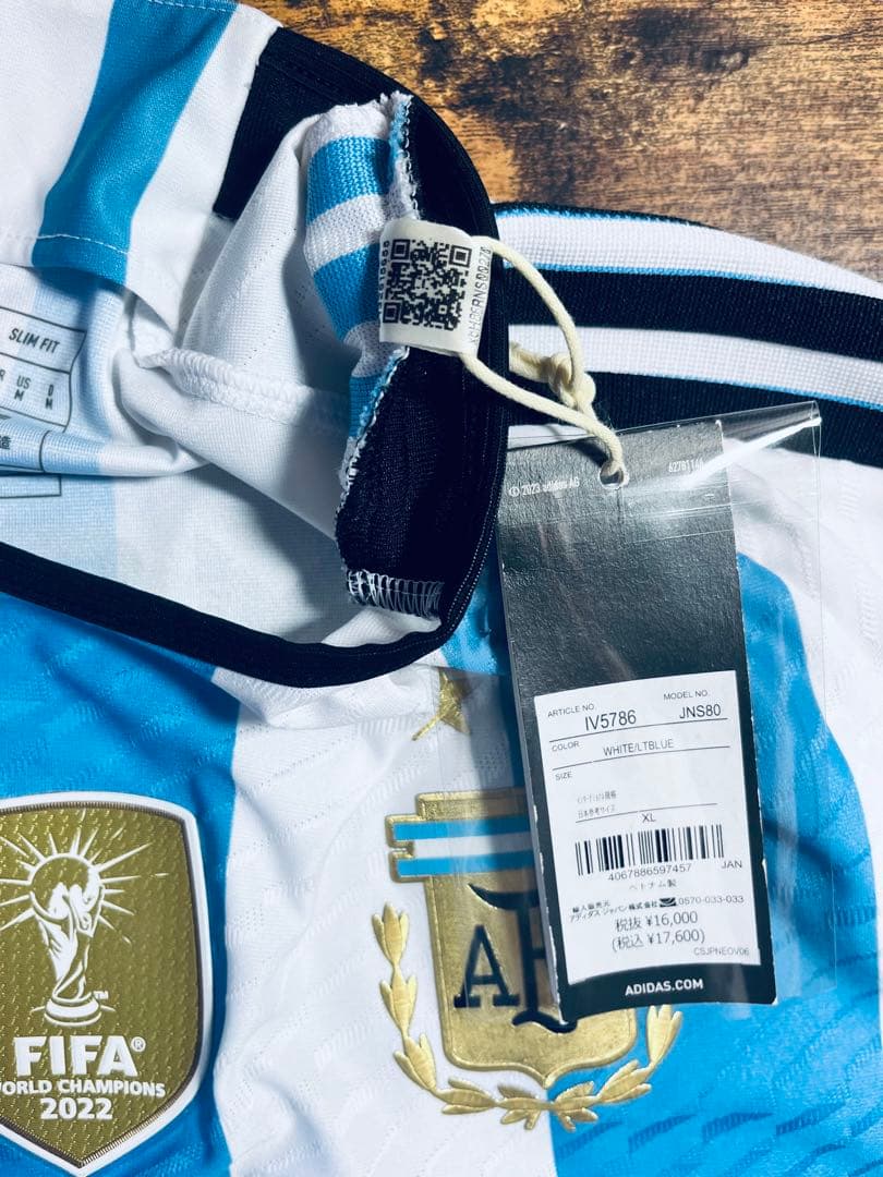 【正規品】アルゼンチン代表W杯優勝仕様メッシオーセンティック