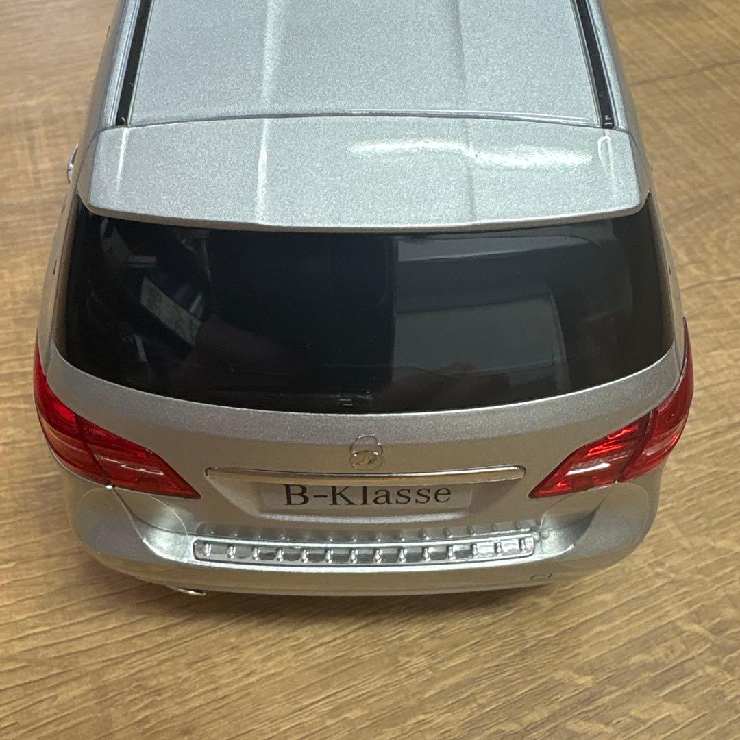 Mercedes Benz メルセデスベンツ B-Klasse 1/18