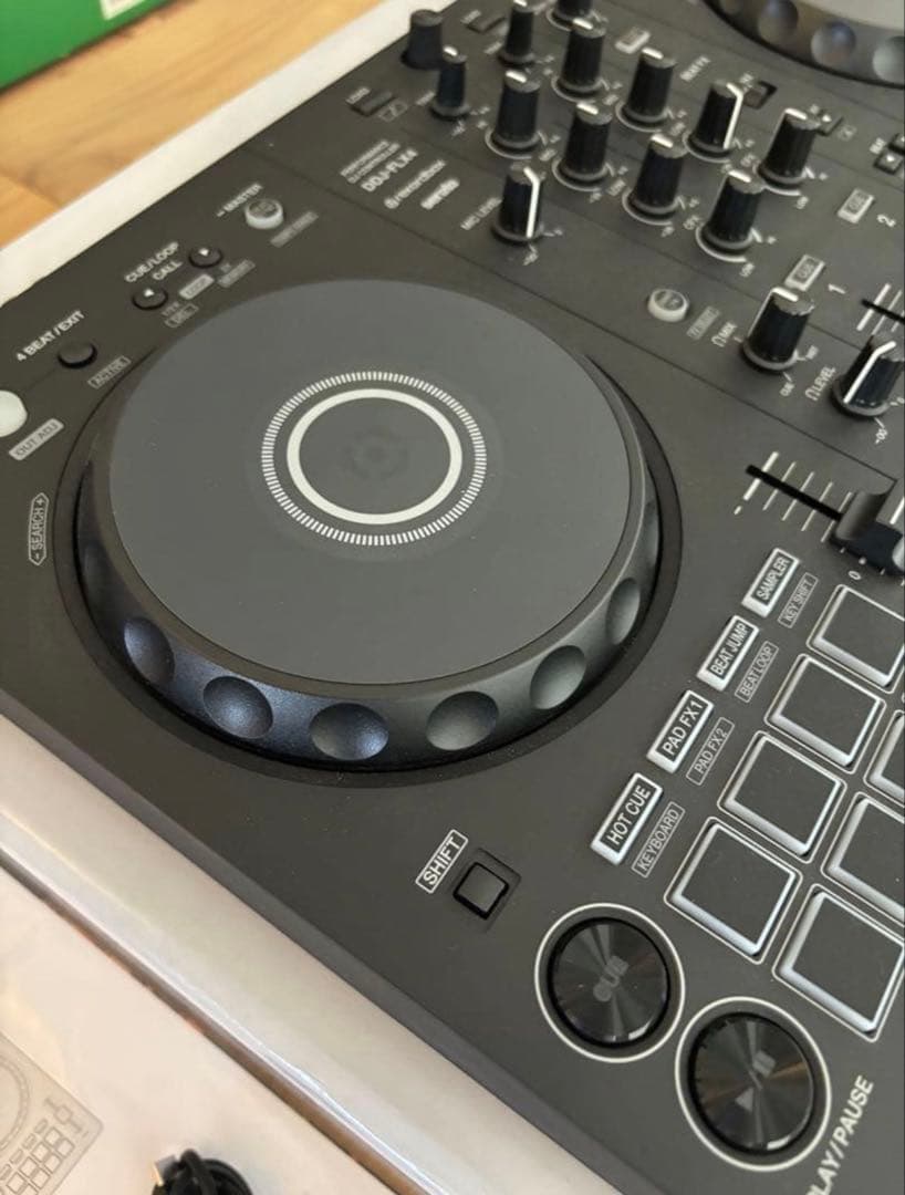 【ほぼ新品】Pioneer DJコントローラー DDJ-FLX4