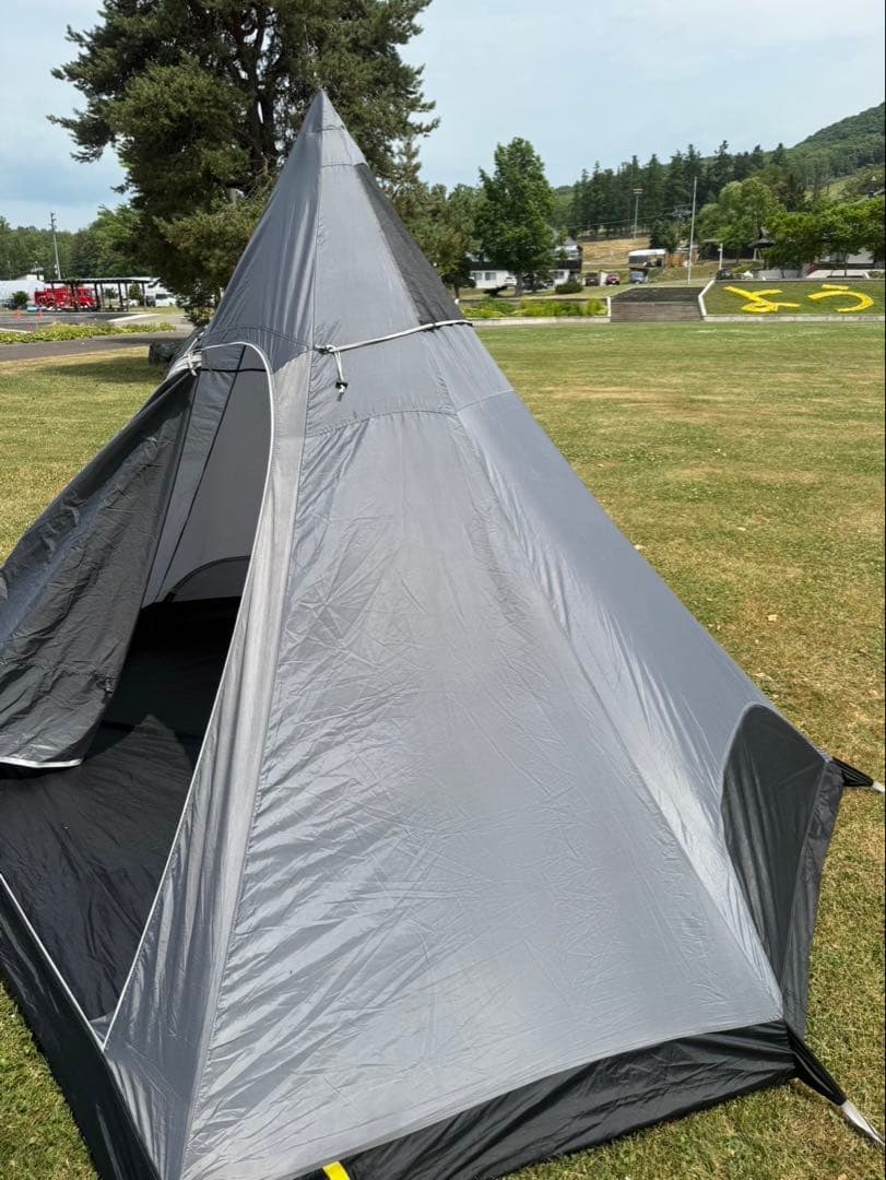 コールマン　ティピー　テント　夏用寝袋2つ,LEDライト,サキュレーター付き
