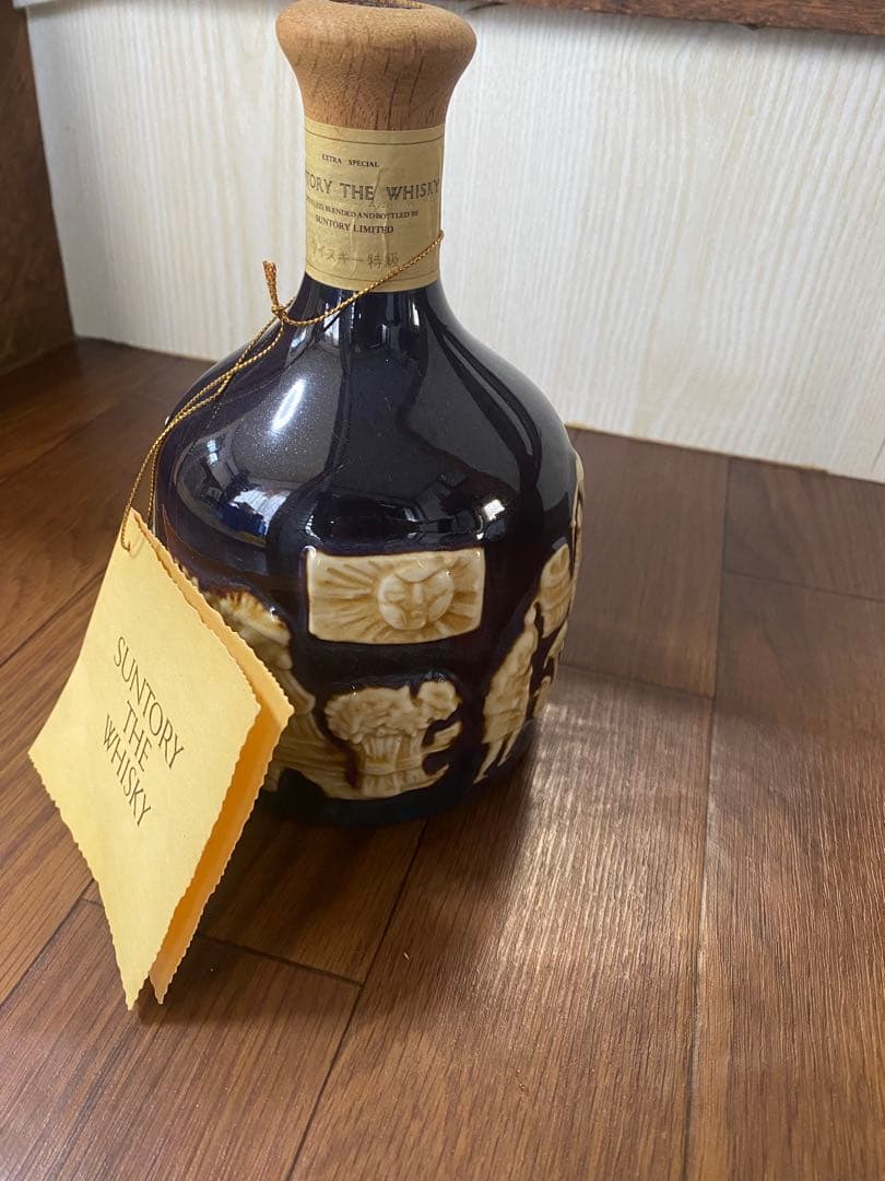 【未開封】SUNTORY THE WHISKY 有田焼　容量760ml