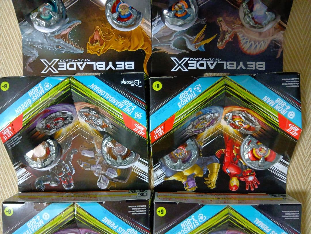 レ*ズ様 ベイブレードx　ダブルスターター　ジュラシックワールド　など　ベイブレ