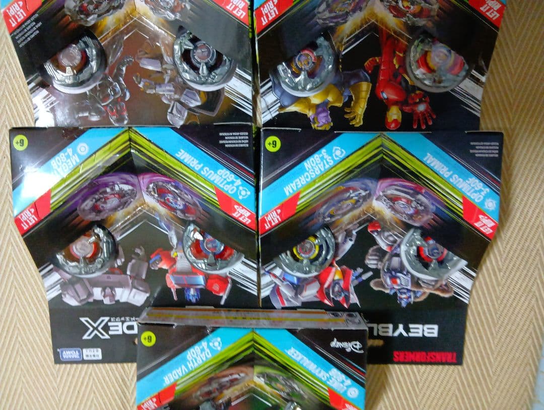 レ*ズ様 ベイブレードx　ダブルスターター　ジュラシックワールド　など　ベイブレ