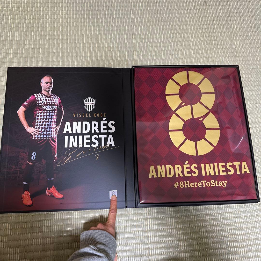 イニエスタ　レプリカユニフォーム　数量限定シリアルナンバー入BOX