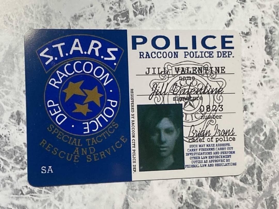 「バイオハザード　ジル・バレンタインの警察手帳　ブラウン」jo-db