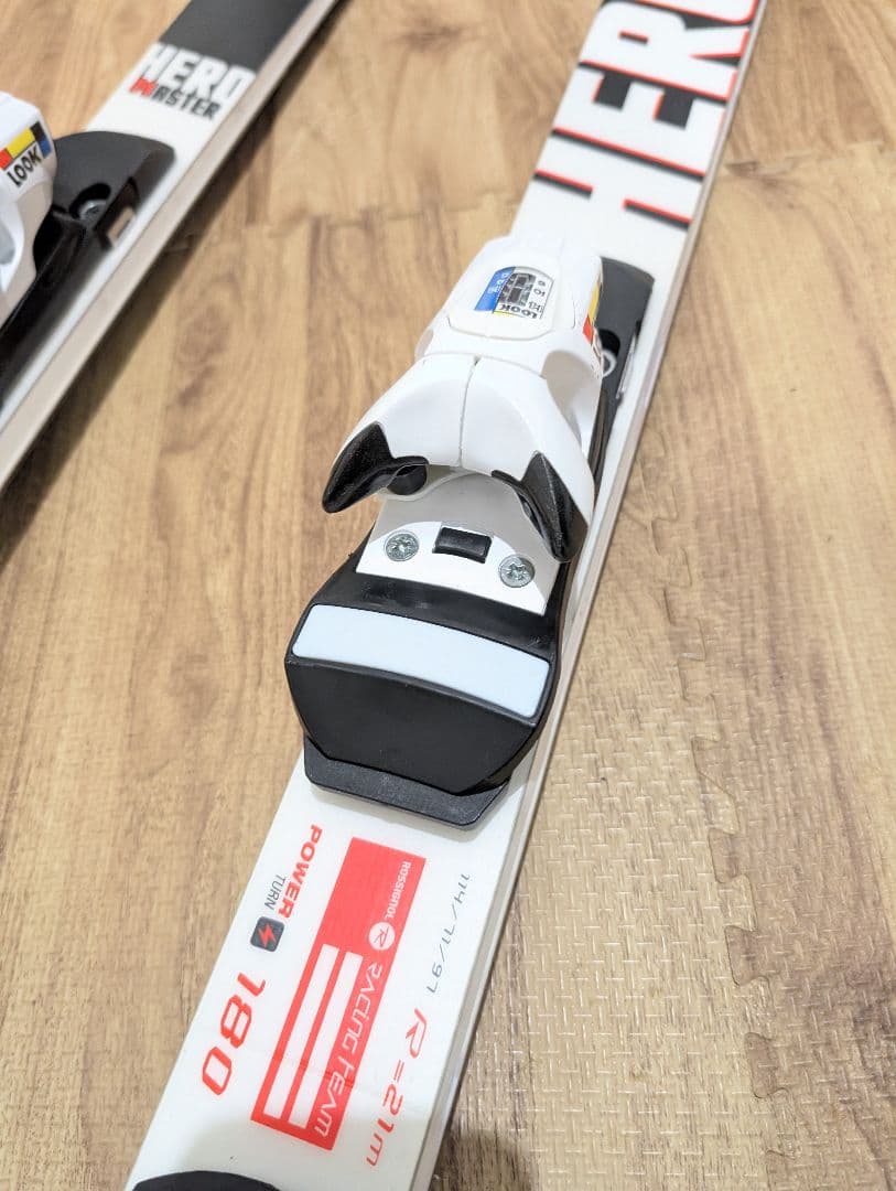 スキー ROSSIGNOL HERO MASTER M21 180cm
