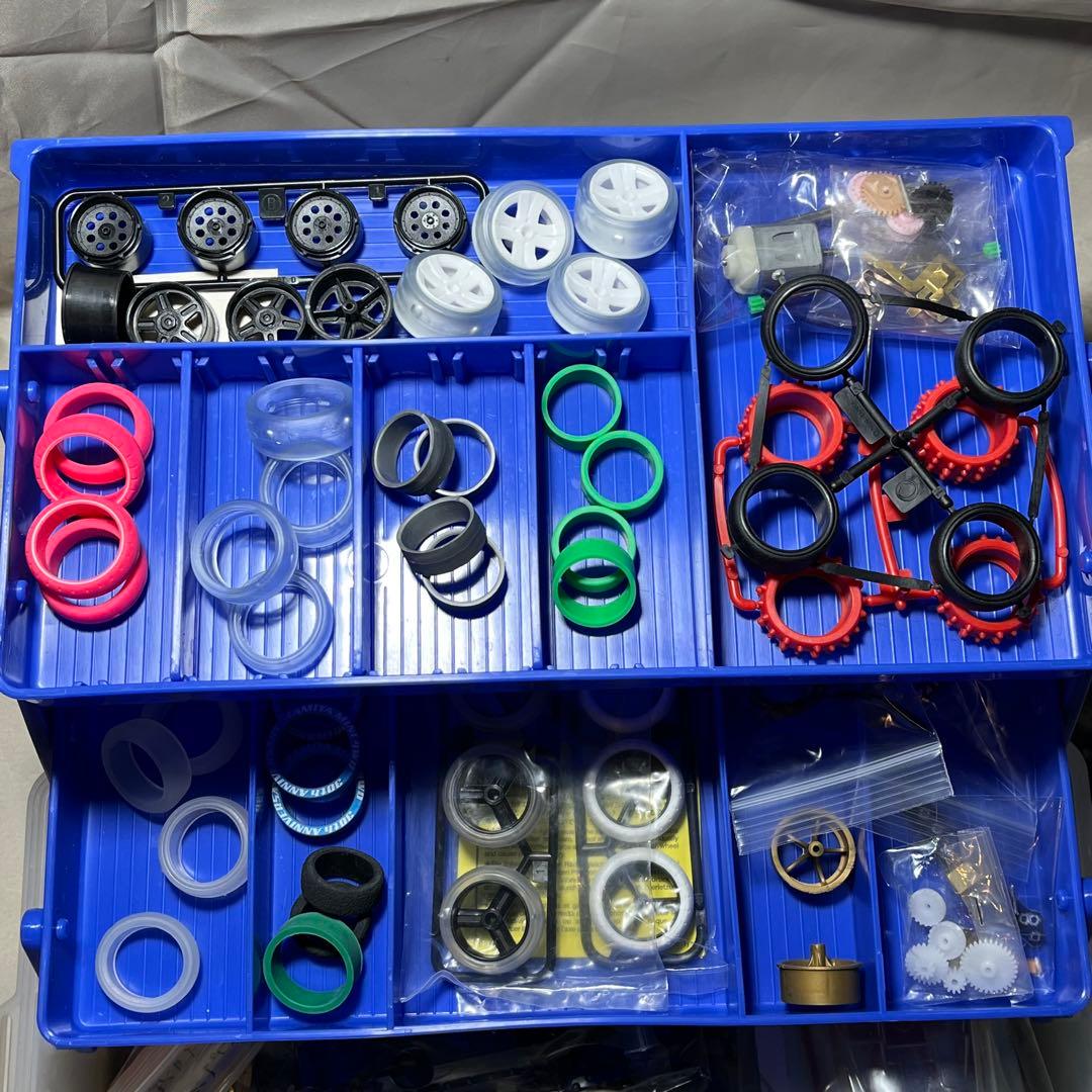 ミニ四駆 引退出品 レーサーズボックス タイヤ ボディ レアパーツ まとめ売り