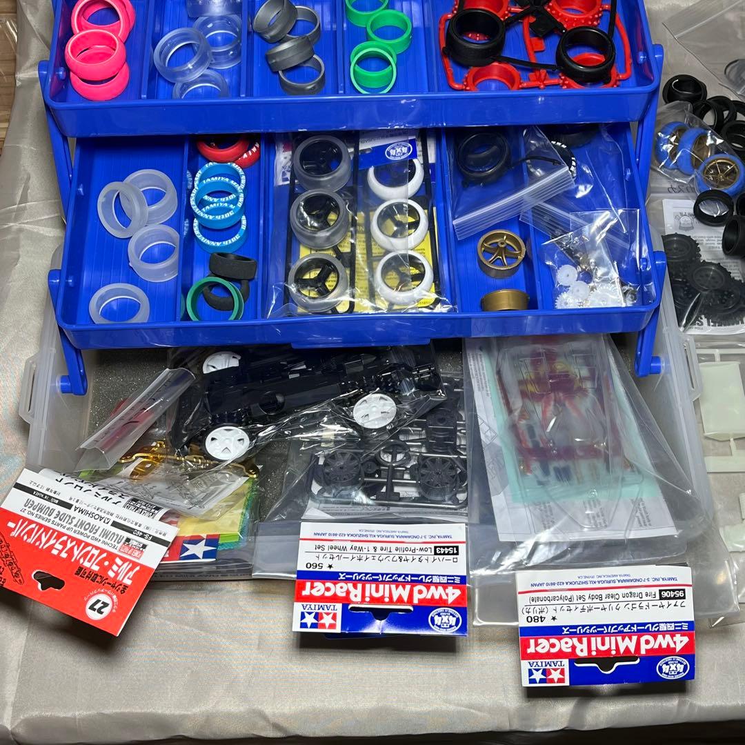 ミニ四駆 引退出品 レーサーズボックス タイヤ ボディ レアパーツ まとめ売り
