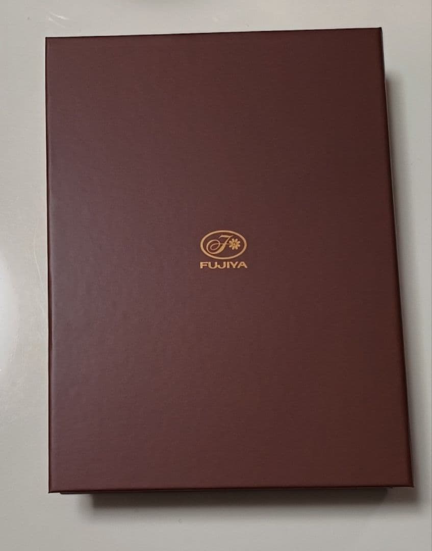 Man　阿部亮平　不二家　FUJIYA　ホームパイ　本型小物入れ