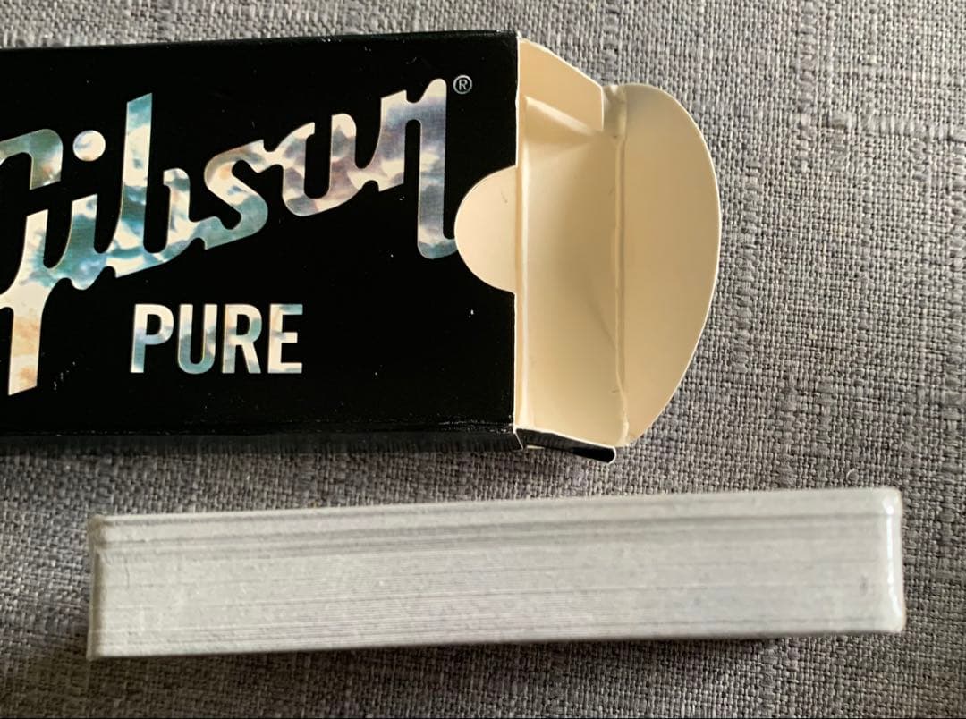 Gibson ギタートレーディングカード、トランプ、コレクタブル缶