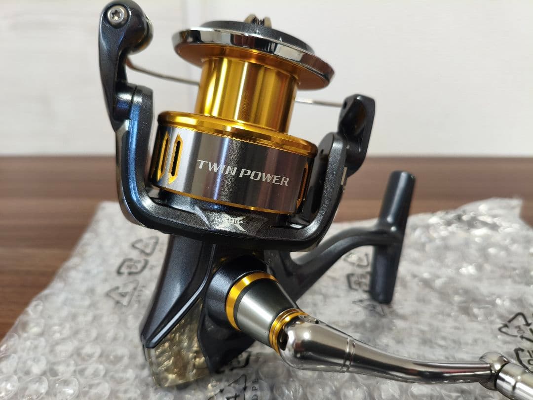 ［極美品］シマノ 15ツインパワー SW 6000HG