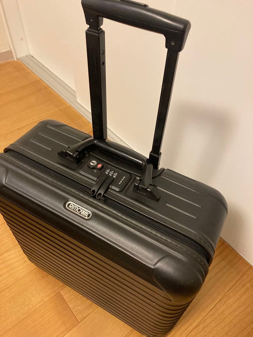 RIMOWAリモワ サルサ機内持込み23Lマットブラック2輪TSAロック