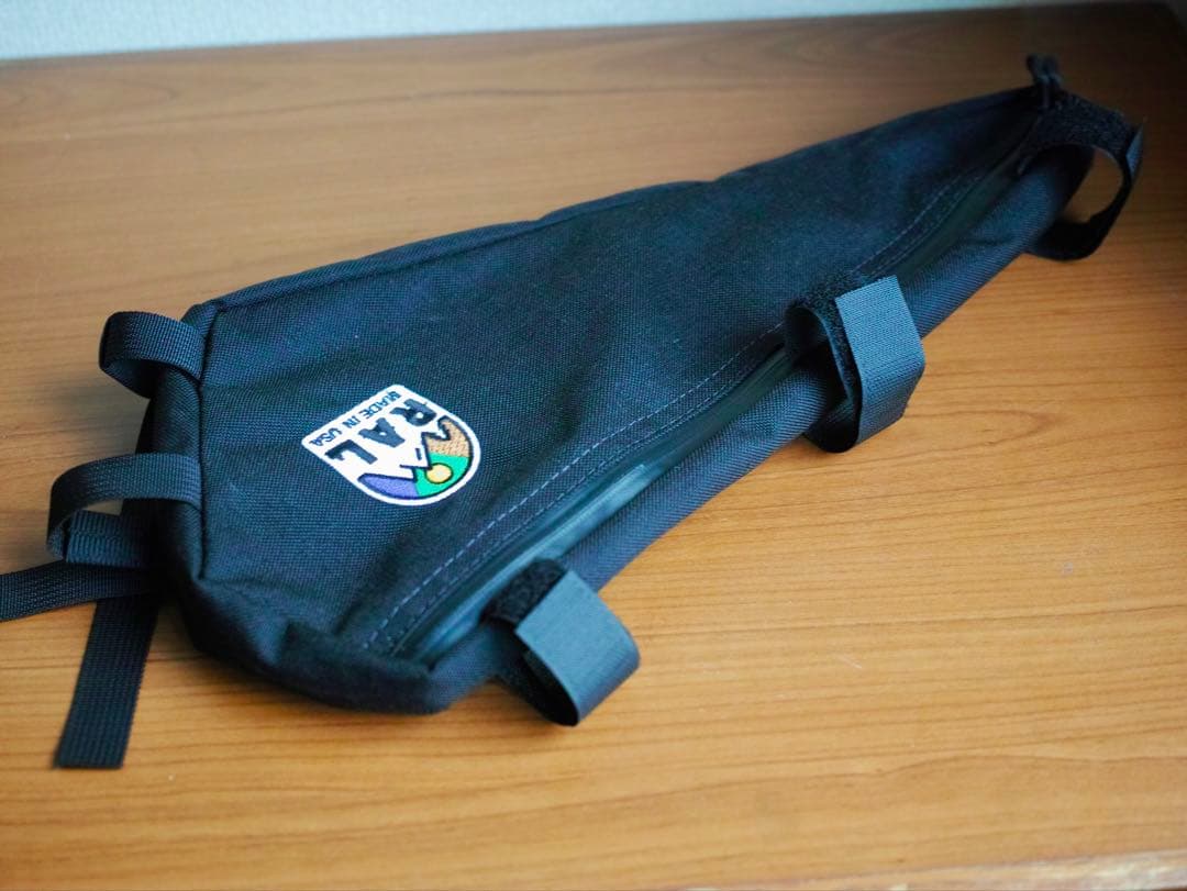 生産終了品 RAL フレームバッグ EM LOADER 黒 ブルーラグ