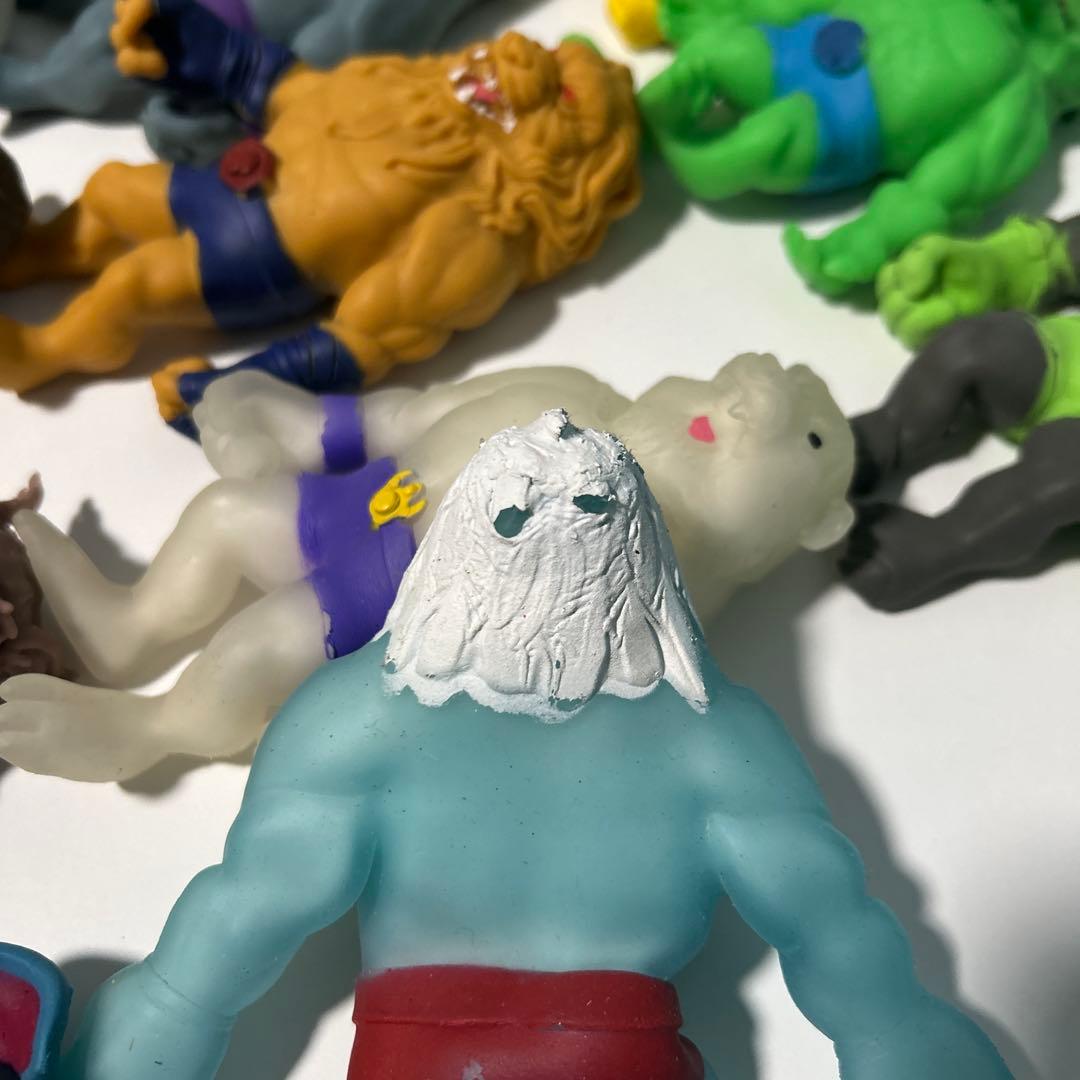 ストレッチーズミュータント16体　ダークウルフオリジナルキャップ(非売品)