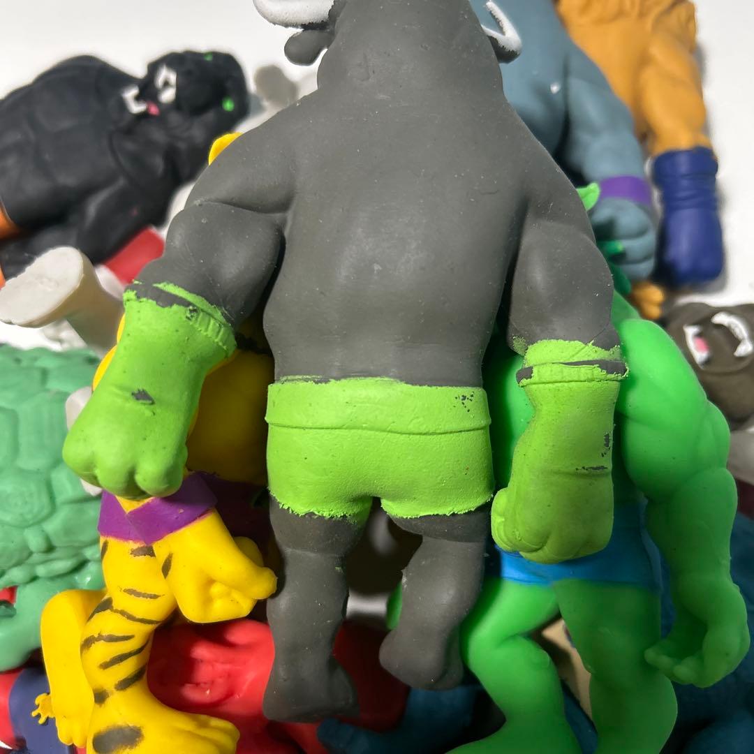 ストレッチーズミュータント16体　ダークウルフオリジナルキャップ(非売品)