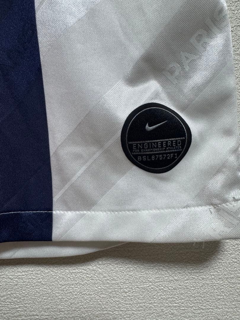 【美品】NIKE PSG パリサンジェルマン　ゲームシャツ　《Mサイズ》