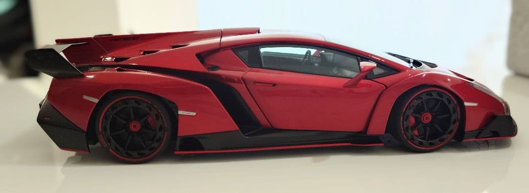 【稀少】Lamborghini Veneno 1/18 【AUTOART】