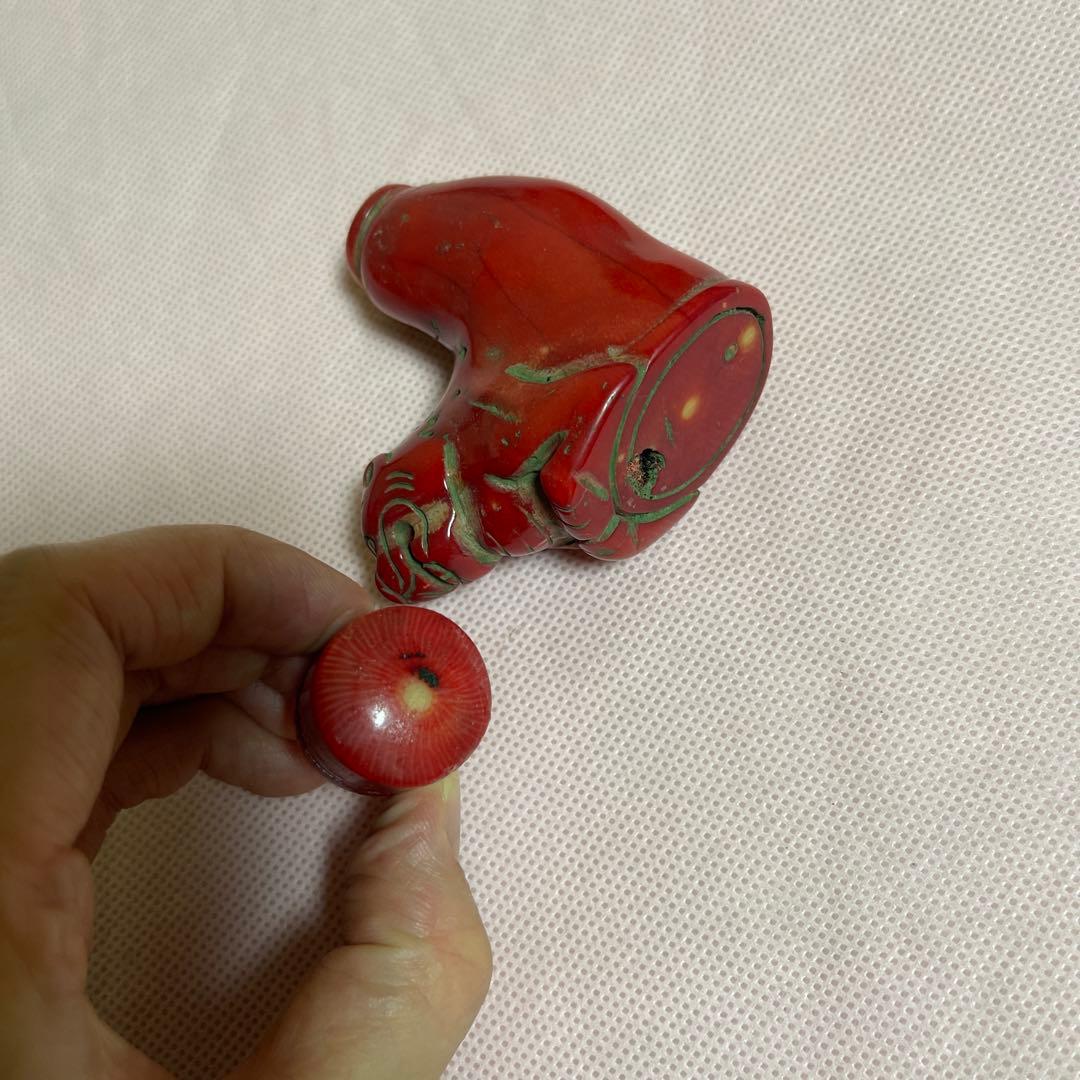 値下げ　虎彫刻　珊瑚風彫　鼻煙壺 ？　山珊瑚？　希少　アンテーク