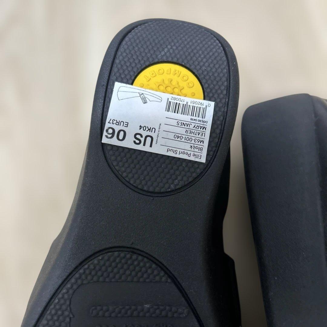 fitflop ストラップ付き黒シューズ