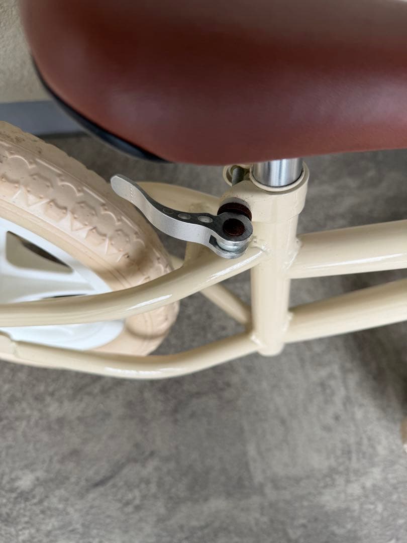 バランスバイク クリーム