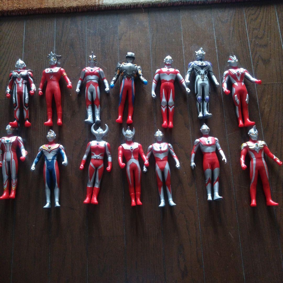 ウルトラマンと怪獣フィギュアセット 全54体