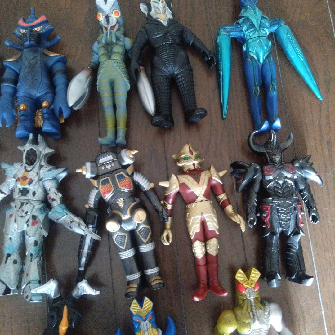 ウルトラマンと怪獣フィギュアセット 全54体