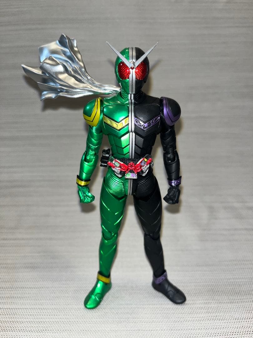 S.H.フィギュアーツ(真骨彫製法)仮面ライダーW サイクロンジョーカー風都探偵