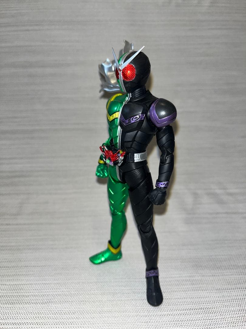 S.H.フィギュアーツ(真骨彫製法)仮面ライダーW サイクロンジョーカー風都探偵