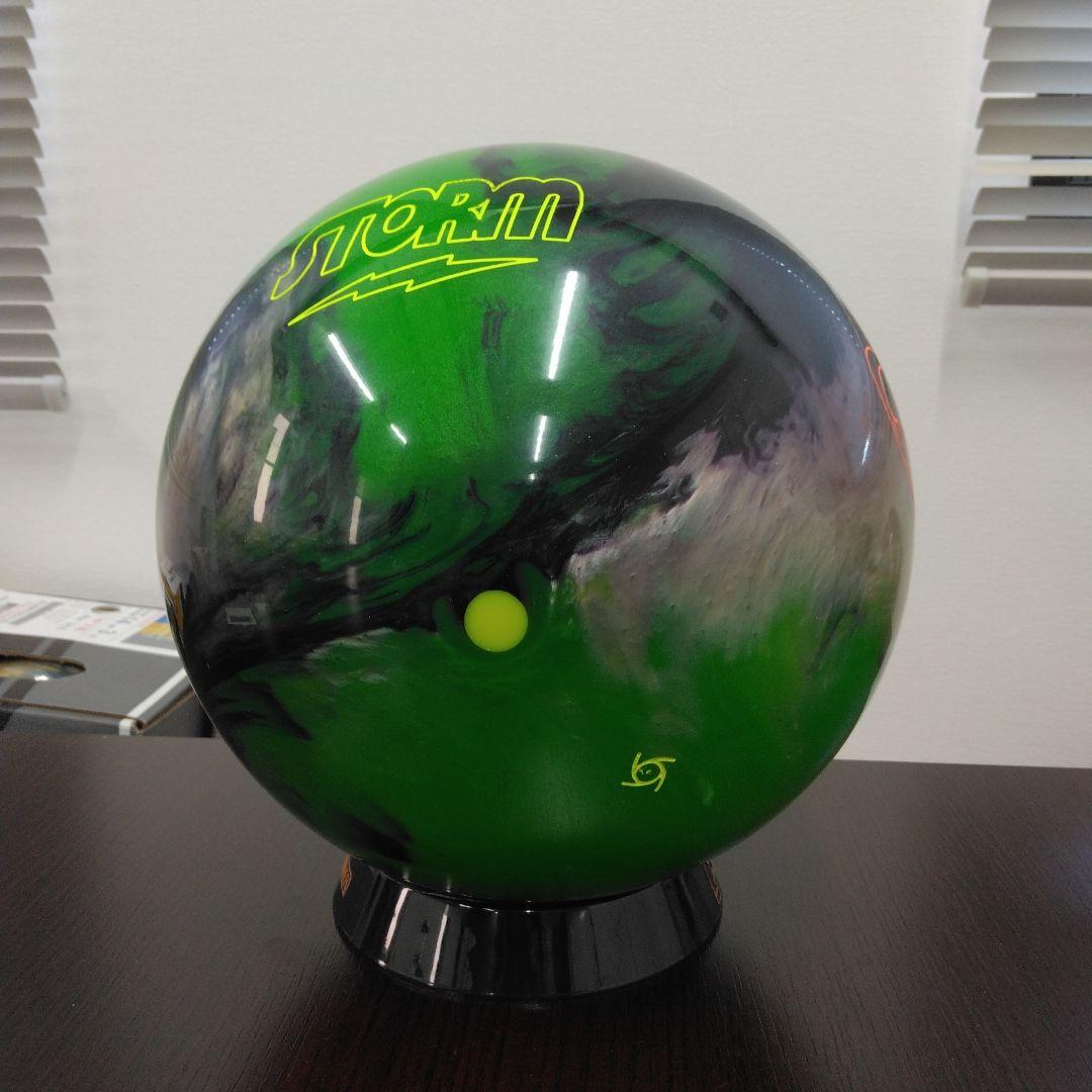 ボウリングボール INTENSE STORM
