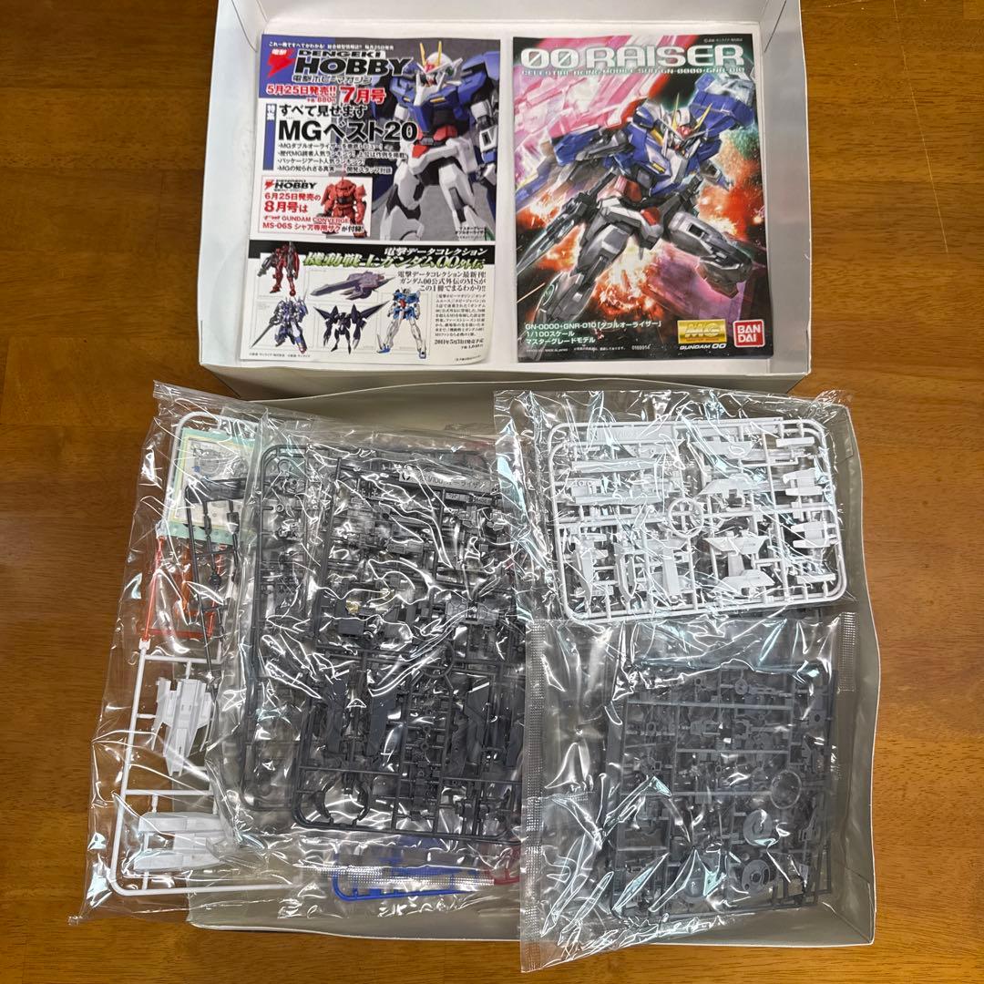 MG ガンダム　MBF-P02KAI &GN-0000+GNR-010