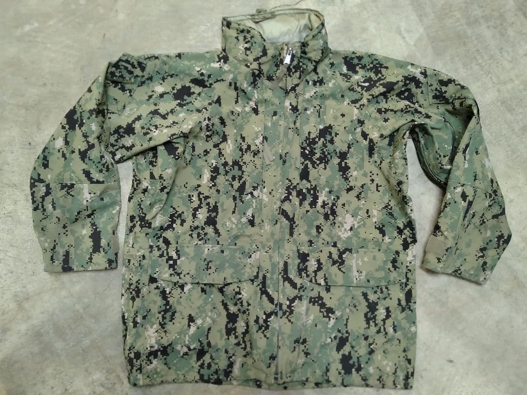 米軍 ECWCS ゴアテックスパーカー L−R