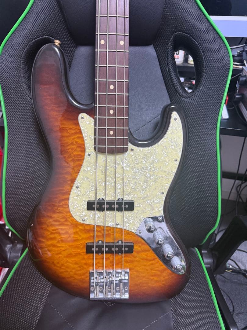 suhrエレキベース 2008NAMM Showモデル