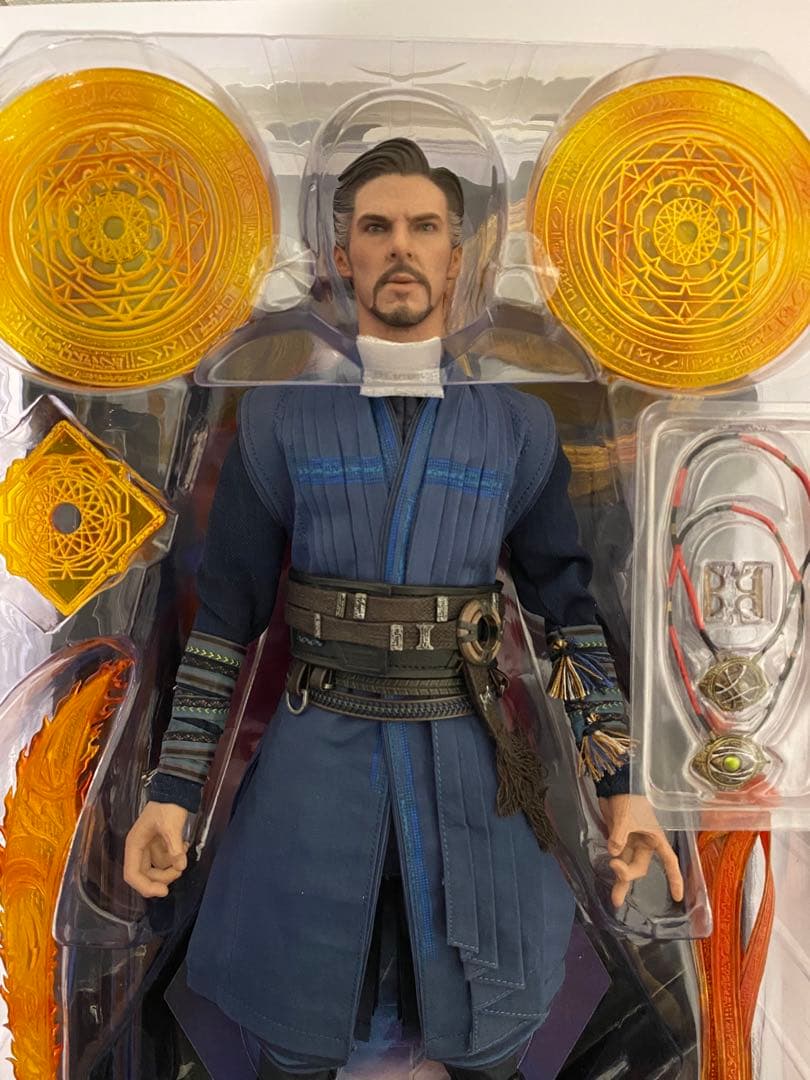 アベンジャーズ インフィニティ・ウォー 1/6フィギュア　ドクター ストレンジ