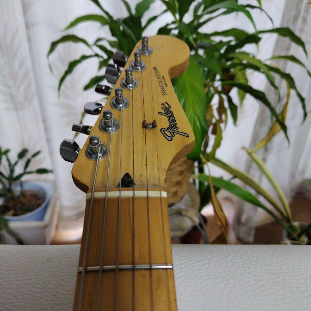 Fender Stratocaster サンバースト