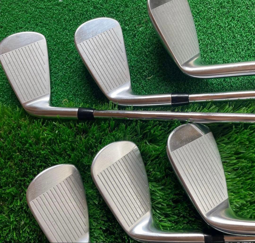 タロモロ Titleist T200