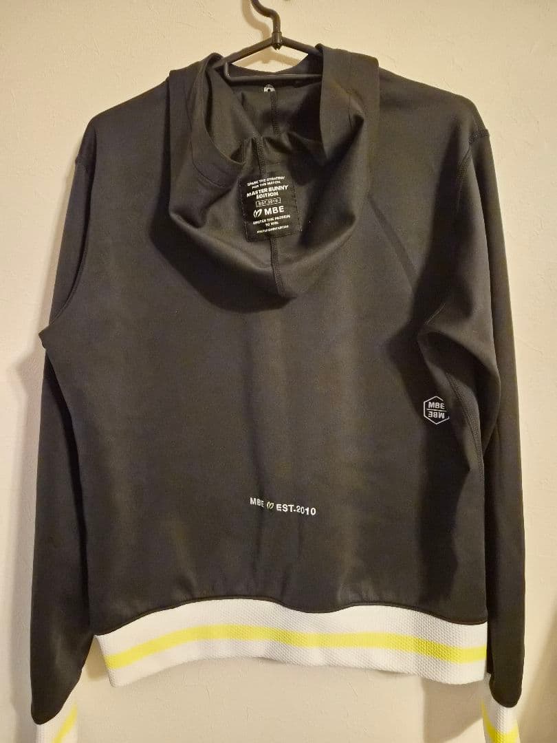 MASTER BUNNY EDITION フード付きジャケット